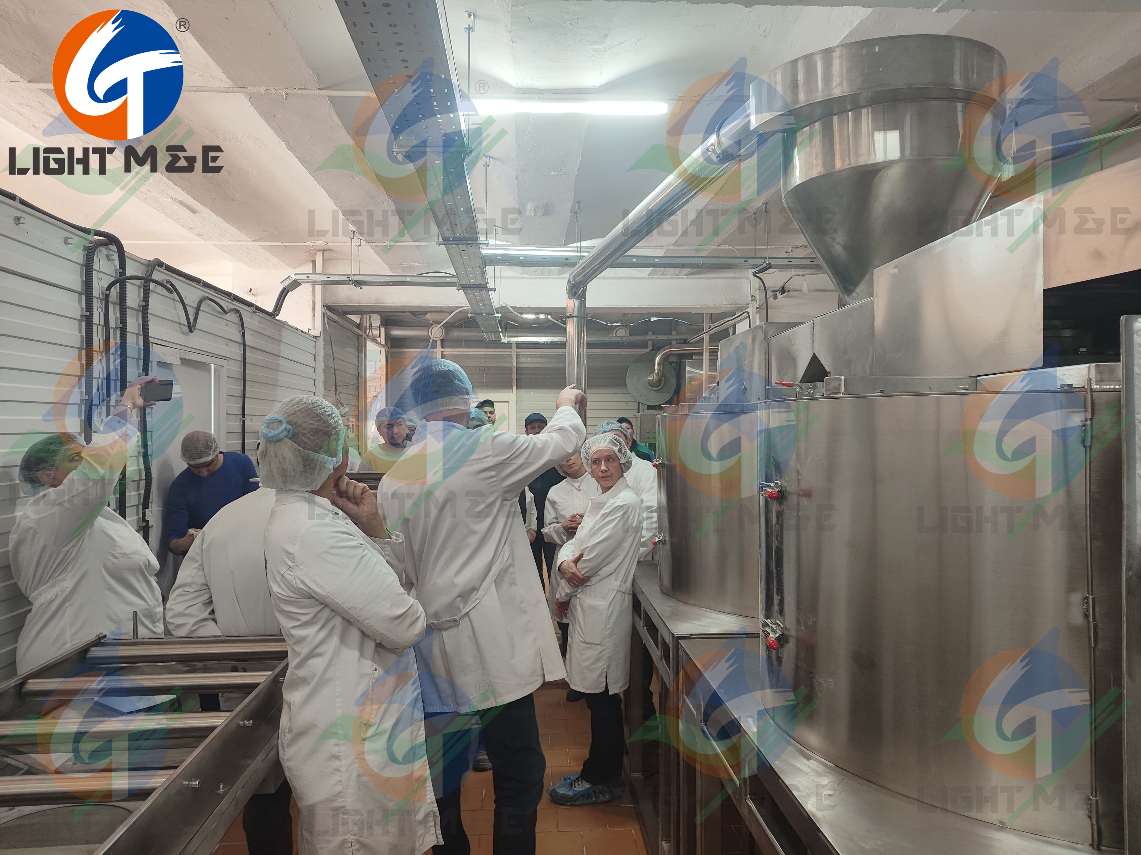 10.7新闻，海外客户现场2