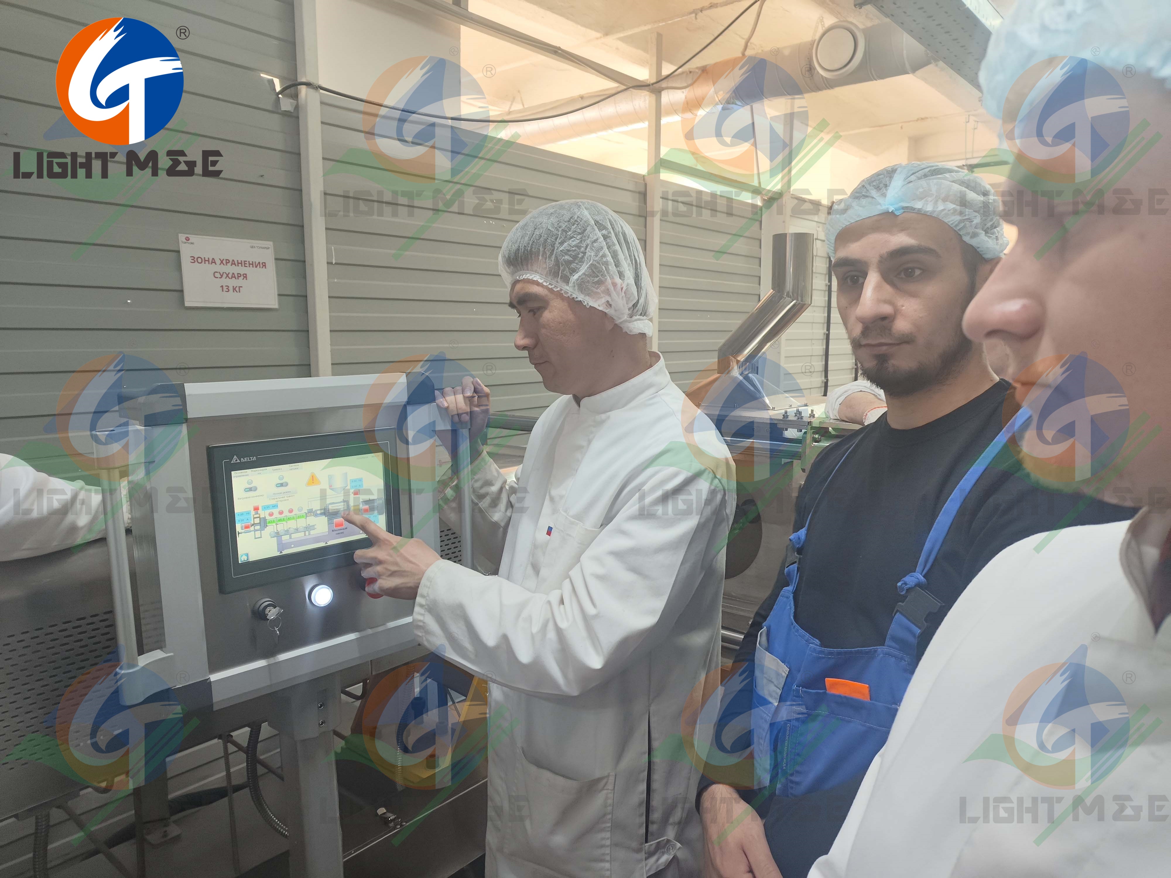 10.7新闻，海外客户现场